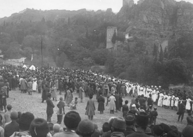 ფოტოამბავი: 1899 წლის შიიტური რიტუალი "აშურა" თბილისის ბოტანიკურ ბაღში