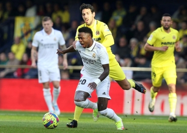 რეალი მძვინვარებს, თანაც აგებს...