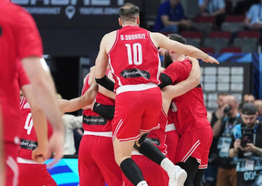 ტრიუმფალური აწმყო